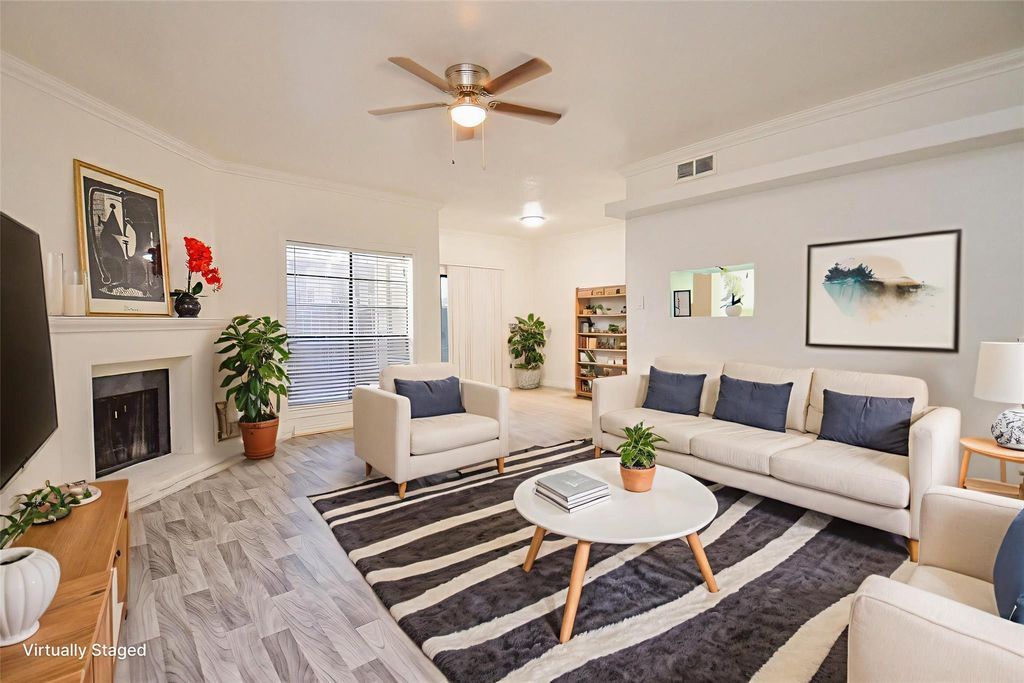 9707 Richmond Avenue 109, Houston, TX 77042