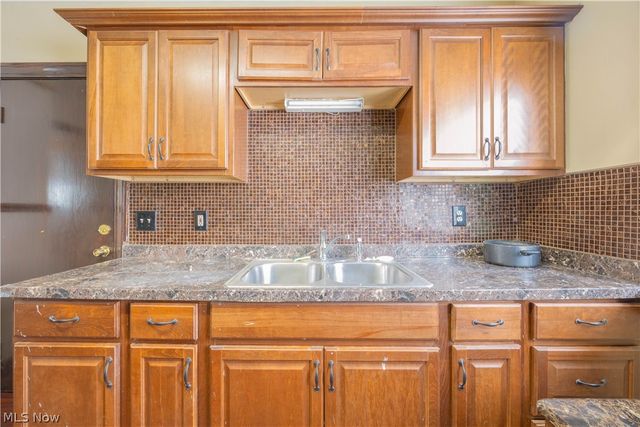 21051 S Lake Shore Boulevard, Euclid, OH 44123
