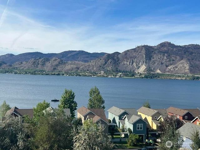 211 Village Way, Oroville, WA 98844