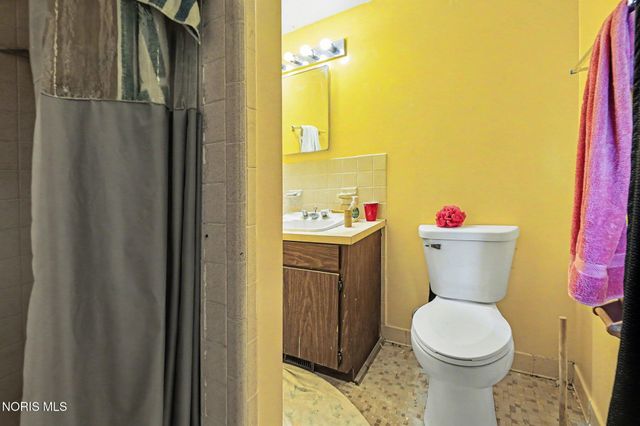 3718 Mapleway Drive, Toledo, OH 43614