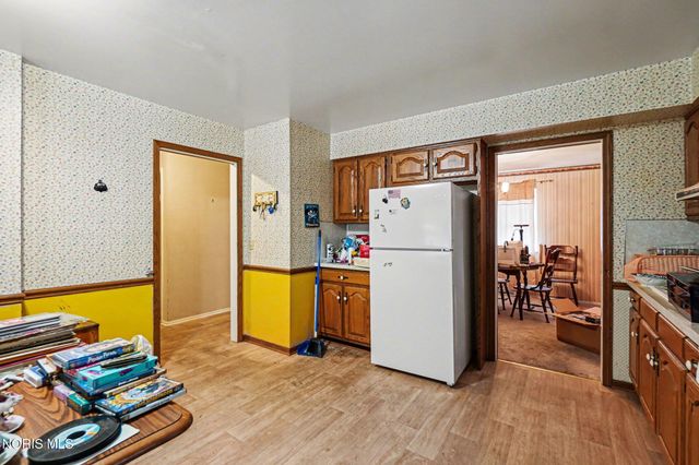 3718 Mapleway Drive, Toledo, OH 43614