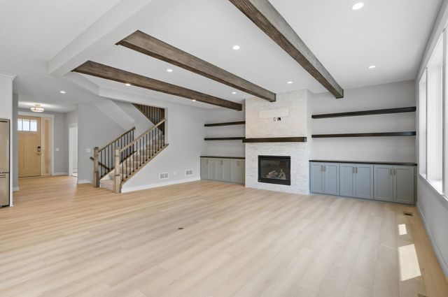 XXXX Lakeview Drive W, Minnetonka, MN 55305
