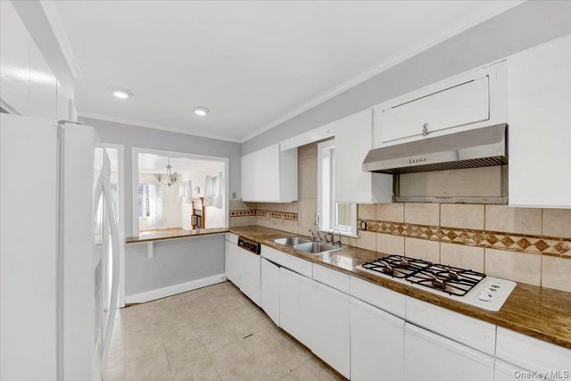431 Irving Avenue, Port Chester, NY 10573