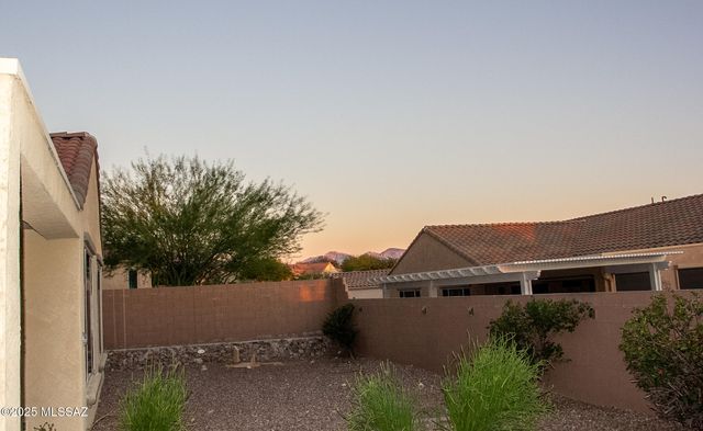 6649 W Tuckup Trail, Marana, AZ 85658