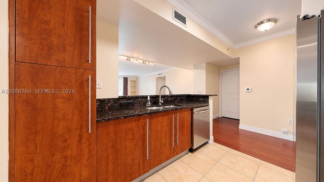 7350 SW 89th St 716S, Miami, FL 33156