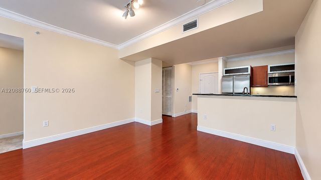 7350 SW 89th St 716S, Miami, FL 33156