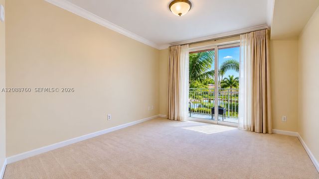 7350 SW 89th St 716S, Miami, FL 33156