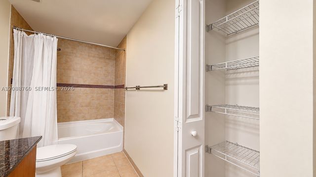 7350 SW 89th St 716S, Miami, FL 33156