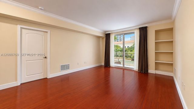 7350 SW 89th St 716S, Miami, FL 33156