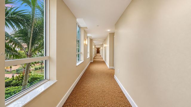 7350 SW 89th St 716S, Miami, FL 33156