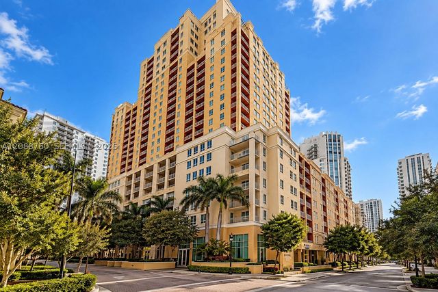 7350 SW 89th St 716S, Miami, FL 33156