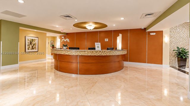 7350 SW 89th St 716S, Miami, FL 33156