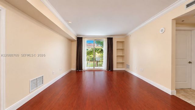 7350 SW 89th St 716S, Miami, FL 33156