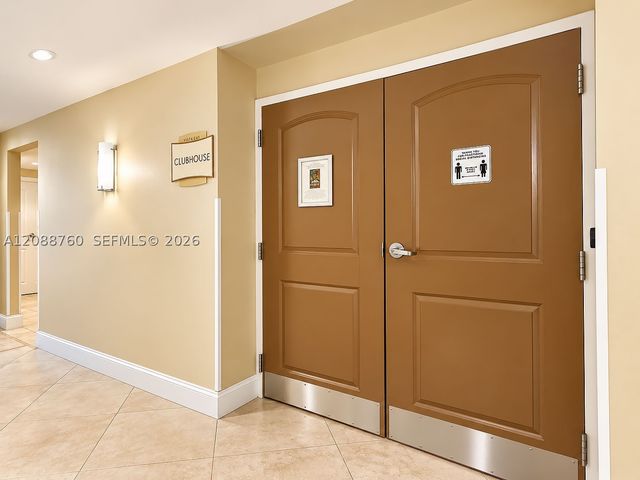 7350 SW 89th St 716S, Miami, FL 33156