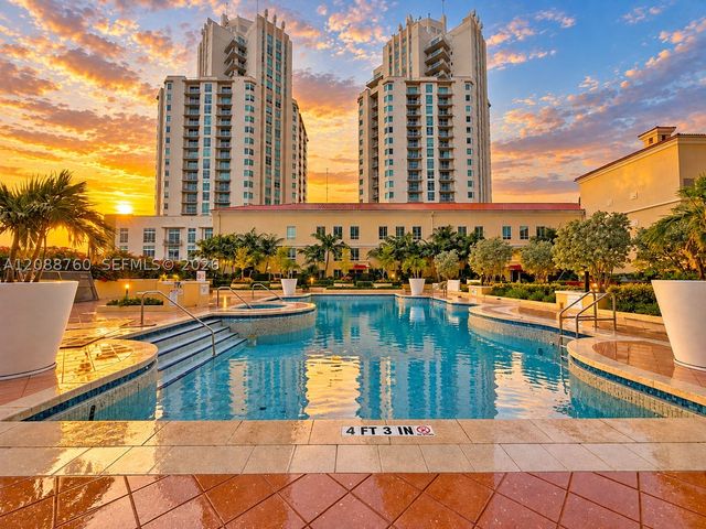 7350 SW 89th St 716S, Miami, FL 33156