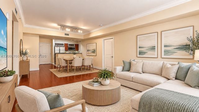 7350 SW 89th St 716S, Miami, FL 33156