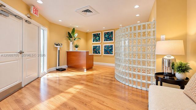 7350 SW 89th St 716S, Miami, FL 33156