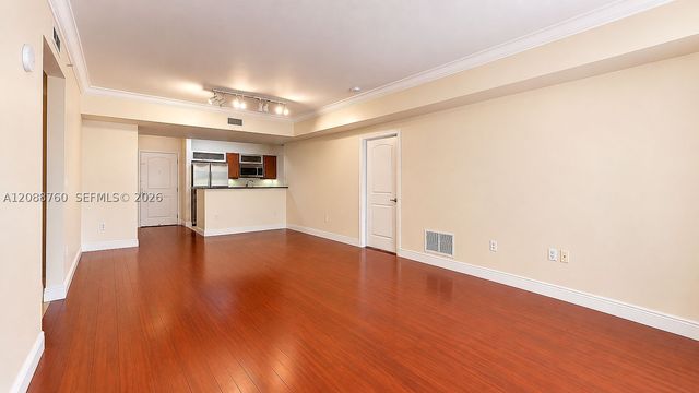7350 SW 89th St 716S, Miami, FL 33156