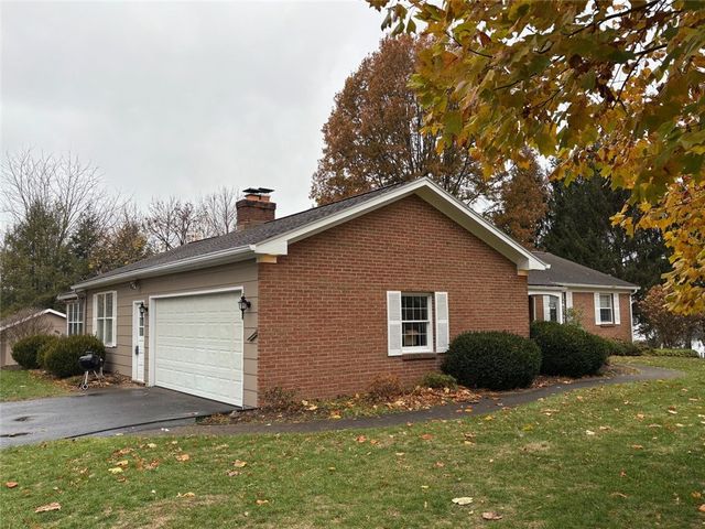 1010 Strong Road, Victor, NY 14564