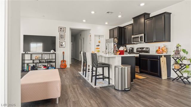 7232 North Decatur Boulevard 1, Las Vegas, NV 89131