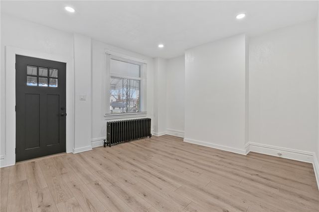 310 5th Ave, Rankin, PA 15104