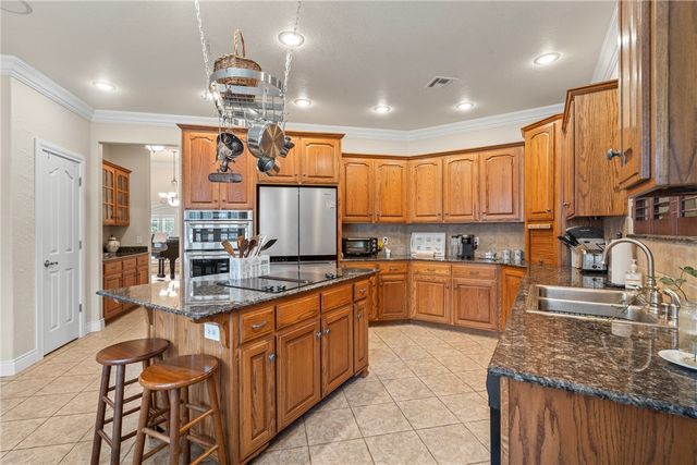 2908 Cortney Circle, Siloam Springs, AR 72761