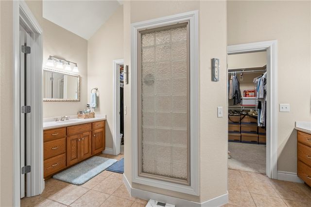 2908 Cortney Circle, Siloam Springs, AR 72761