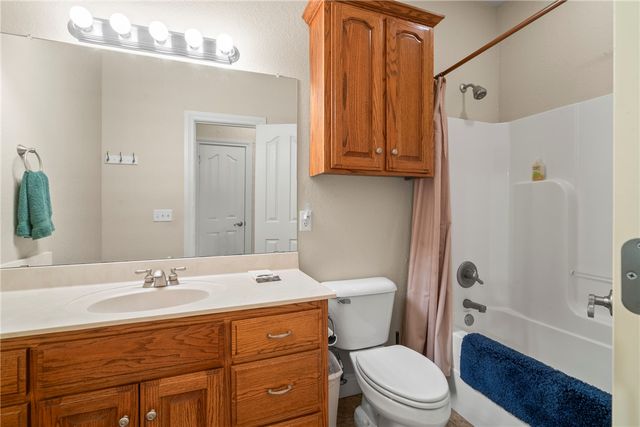 2908 Cortney Circle, Siloam Springs, AR 72761