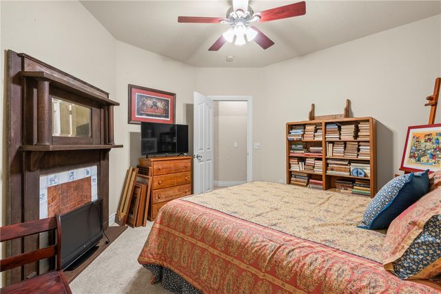 2908 Cortney Circle, Siloam Springs, AR 72761