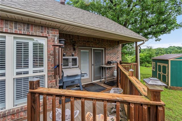 2908 Cortney Circle, Siloam Springs, AR 72761