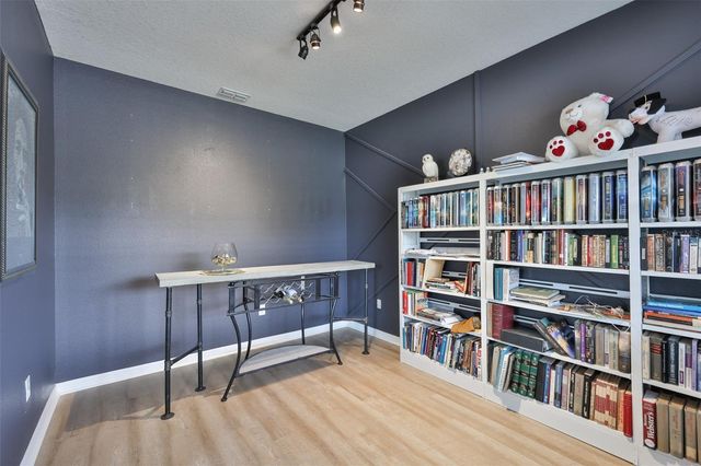 10039 SMARTY JONES DRIVE, Ruskin, FL 33573