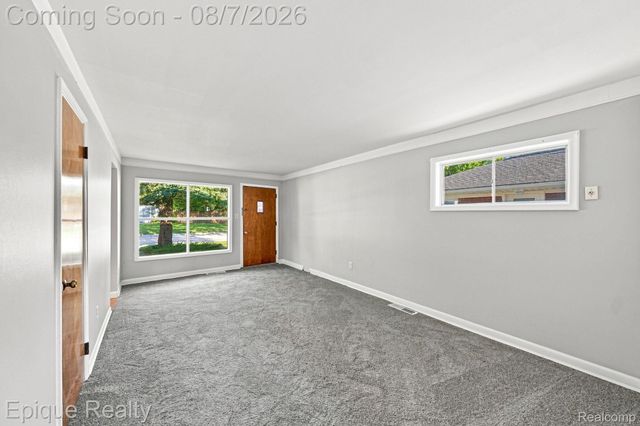14589 Helen Street, Southgate, MI 48195