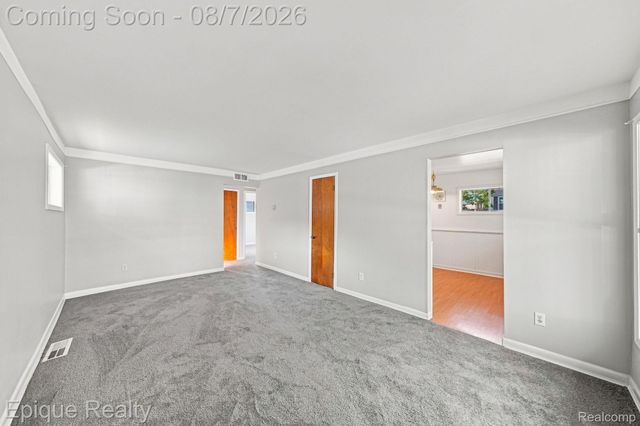 14589 Helen Street, Southgate, MI 48195