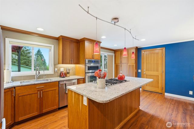 7203 Olympic Drive, Everett, WA 98203