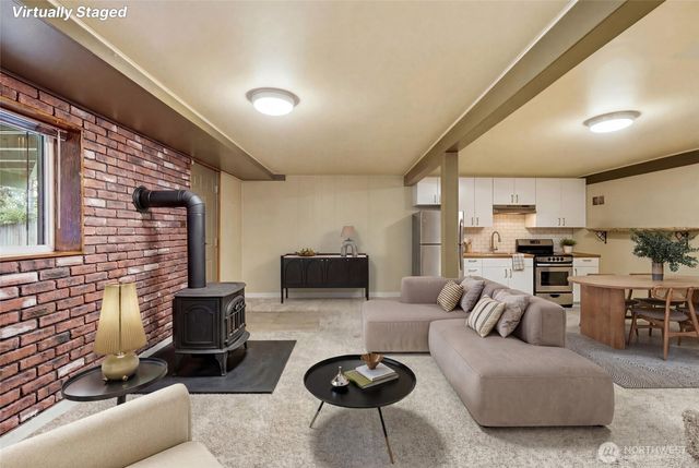 7203 Olympic Drive, Everett, WA 98203