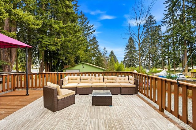 7203 Olympic Drive, Everett, WA 98203