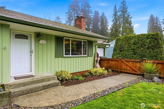 7203 Olympic Drive, Everett, WA 98203