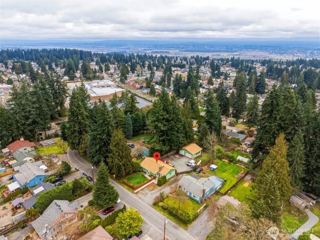 7203 Olympic Drive, Everett, WA 98203