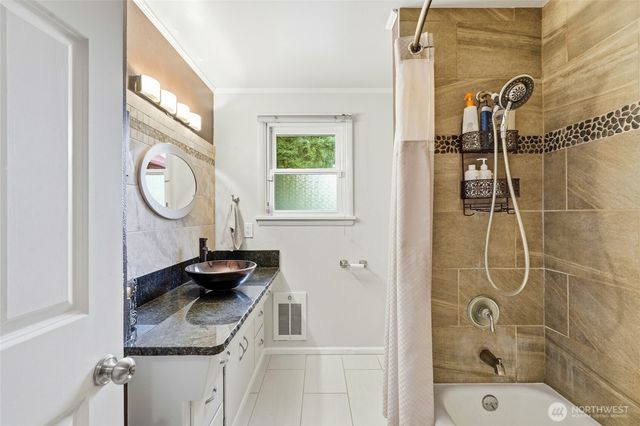 7203 Olympic Drive, Everett, WA 98203