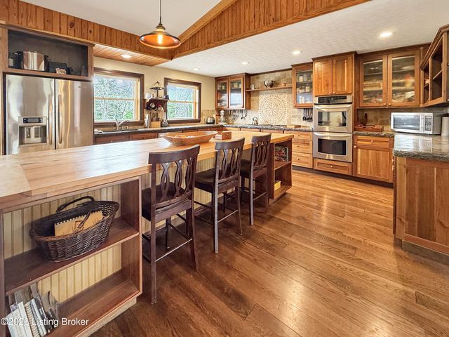 850 Cedar Hill Dr, Elizabethtown, KY 42701