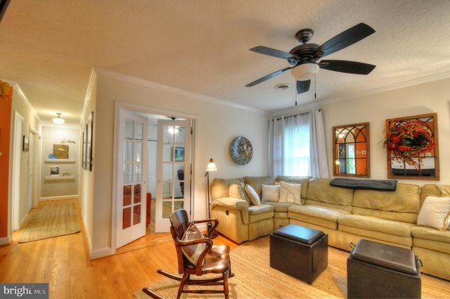 122 ARMSTRONG PL, Winchester, VA 22602