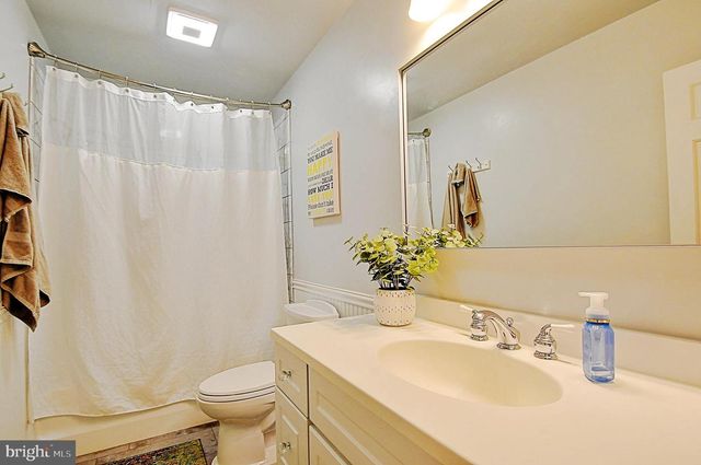 122 ARMSTRONG PL, Winchester, VA 22602