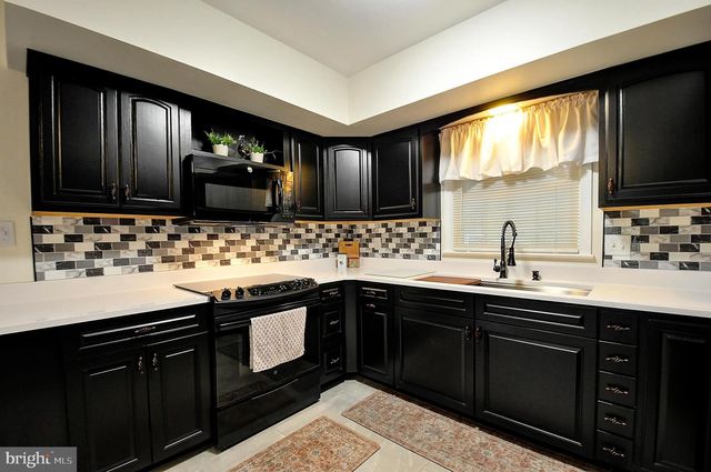 122 ARMSTRONG PL, Winchester, VA 22602