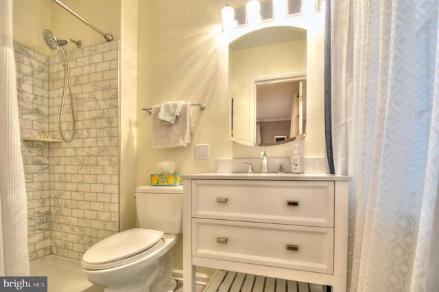 122 ARMSTRONG PL, Winchester, VA 22602