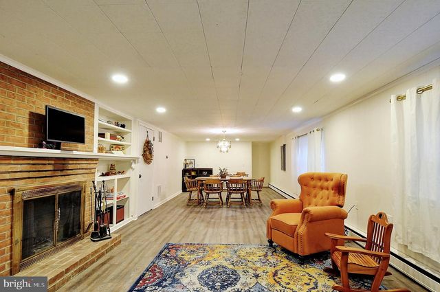 122 ARMSTRONG PL, Winchester, VA 22602