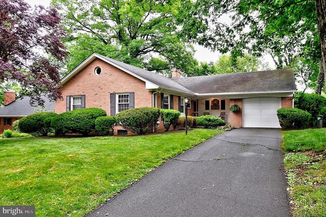 122 ARMSTRONG PL, Winchester, VA 22602
