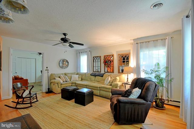 122 ARMSTRONG PL, Winchester, VA 22602