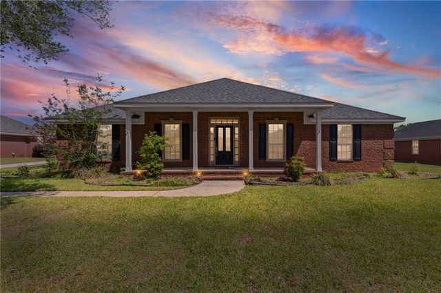 1193 Wakefield Court S, Mobile, AL 36695