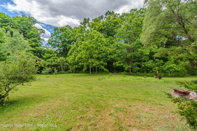 1633 Salt Point Turnpike, Pleasant Valley, NY 12569