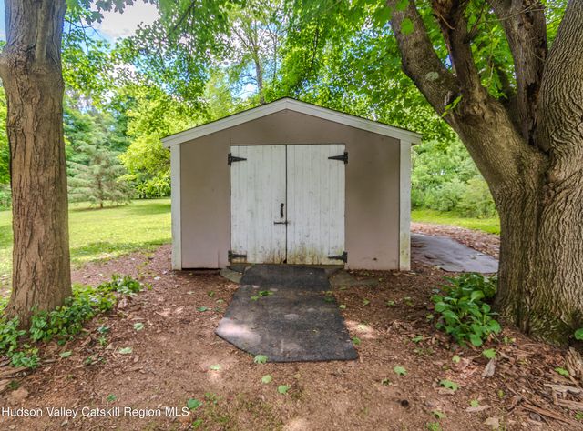 1633 Salt Point Turnpike, Pleasant Valley, NY 12569